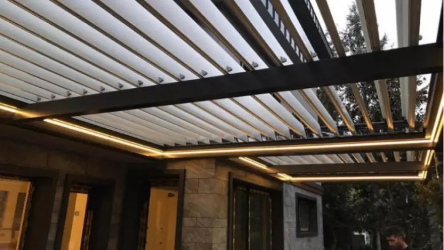 Rolling Roof